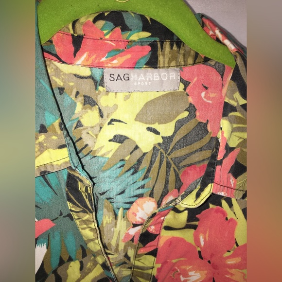 Sag Harbor Sport | Women’s Short Sleeve Tropical Pattern Button Down Blouse Top - Picture 2 of 9